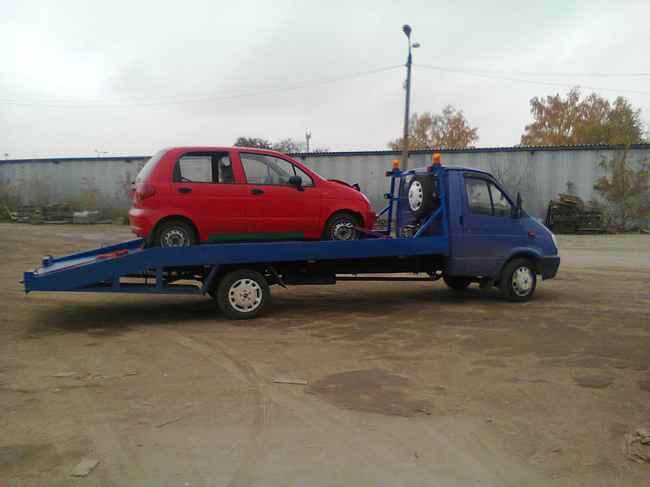 Эвакуация малолитражного автомобиля